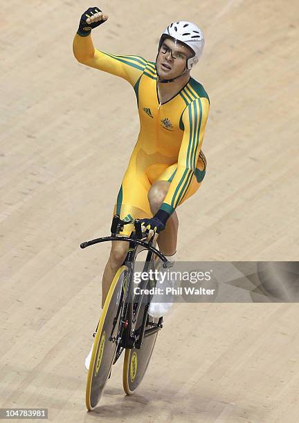 Jack Bobridge of Australia celebrates after winning the Mens 4000m Individual Pursuit at the IG Sports Complex during day two of the Delhi 2010...