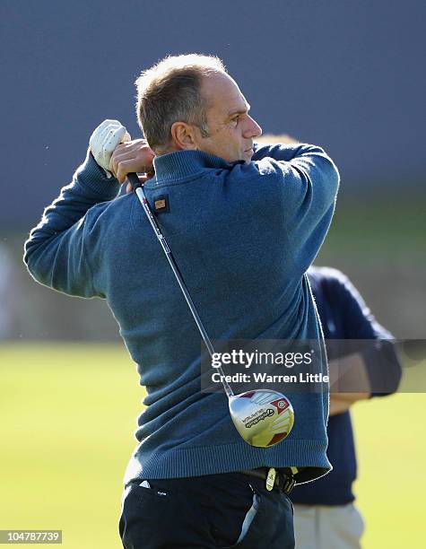 Sir Steve Redgrave tees off on the second hole during the second practice round of The Alfred Dunhill Links Championship at the Old Course on October...