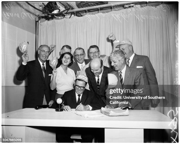 33 James E Norris Stock Photos, HighRes Pictures, and Images Getty