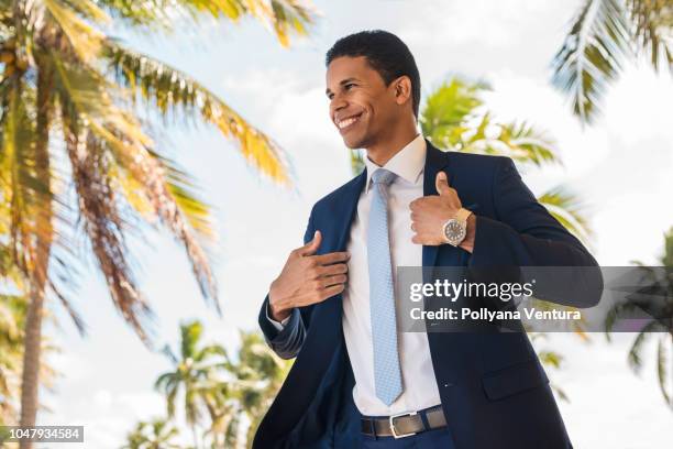 groom getting ready for the wedding - black tuxedo stock pictures, royalty-free photos & images