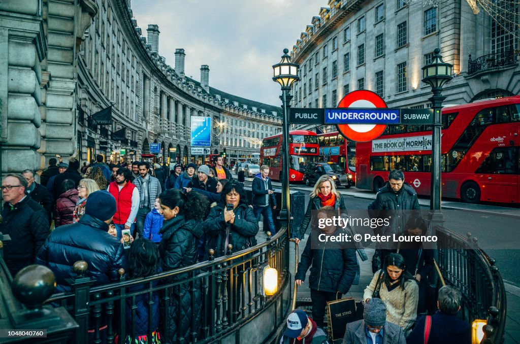 Crowds of Christmas shoppers in London