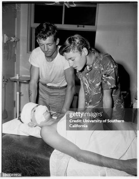 Bushnell Injuries Bushnell University Photos and Premium High Res Pictures - Getty Images