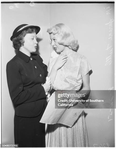 Barbara Tuttle Photos and Premium High Res Pictures - Getty Images