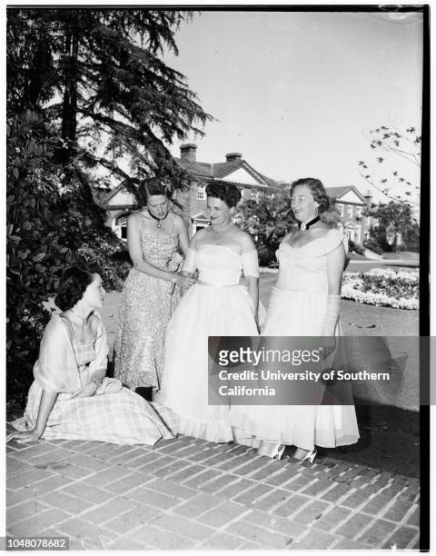 Page One Society, 7 August 1951. Mrs Edward Hinde Farmer;Mrs John Osborne;Mrs George Langley;Mr Joe Moshay;Mrs Prentiss Moore;Mrs Henry Cole;Mrs...