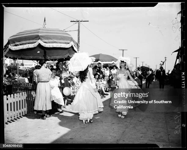 Twin convention in Huntington Beach, 2 September 1951. Martha Neff, Marion Neff;Mary Jean Johaun, Martha Jean Johaun;Patsy Bloom, Peggy Bloom;Lloyd...