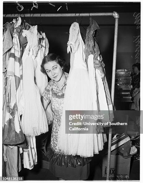 Rummage sale , 23 October 1951. Mrs Robert L Hemmings;Jerry Gordon ...