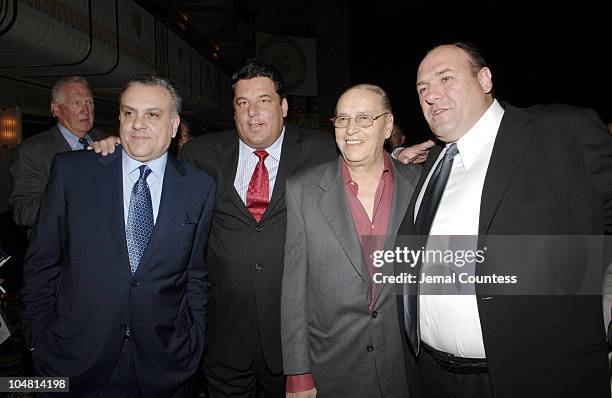 82 foto e immagini ad alta risoluzione di Tony Lip - Getty Images