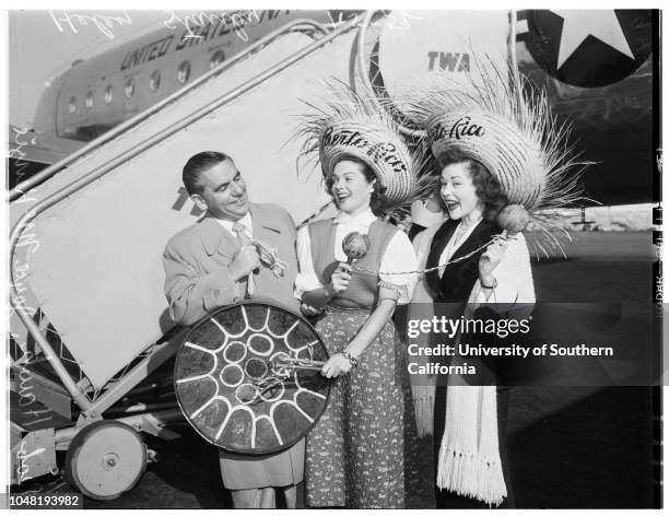 Stars arrive at Burbank Airport, 05 January 1952. Bob Hawk;Harry Brown;Harry Tyler;Joyce McKenzie;Helen Stanley;Zachary Scott;Pat Moran;Joy...