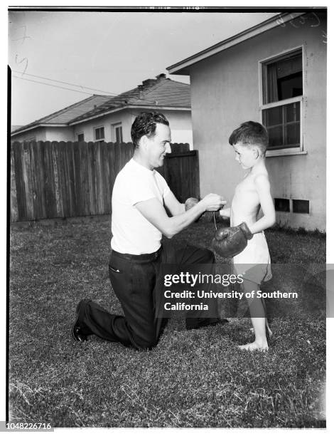 Tommy Roche 119 Lankershim Blvd Photos & High Res Pictures - Getty Images