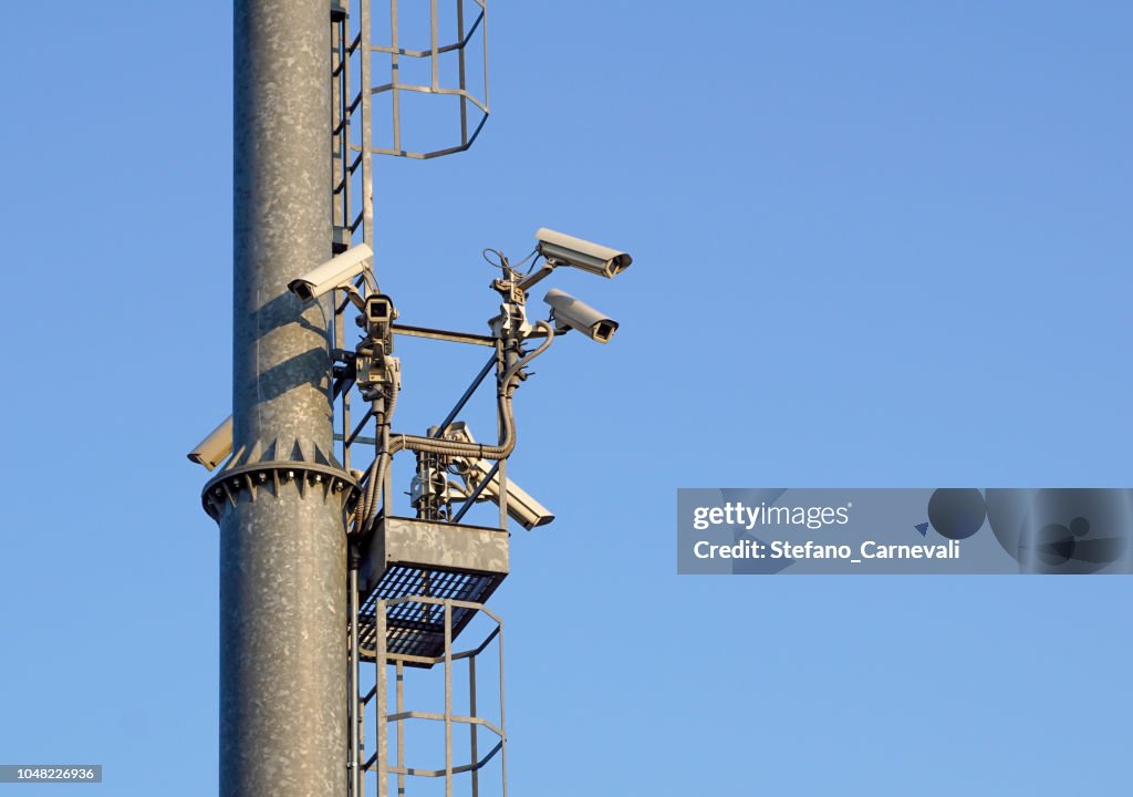 Poste de luz whith cámara .cctv video vigilancia