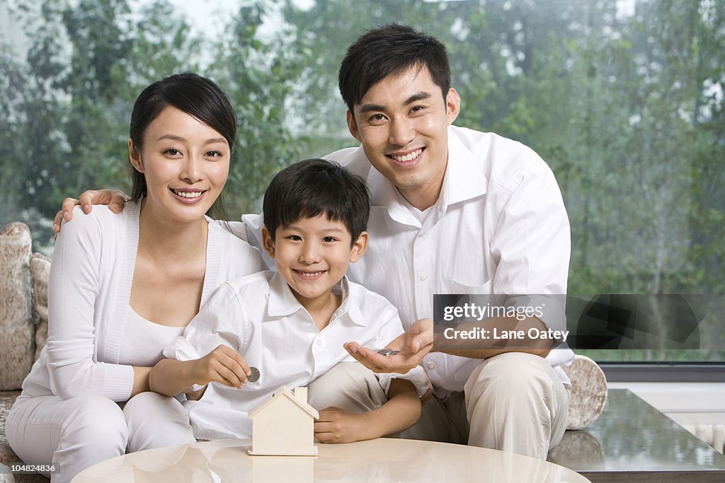 Family doing savings