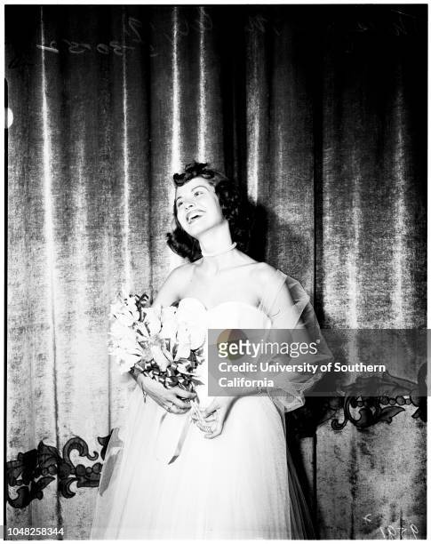Miss Welcome to Long Beach' contest winner , 30 May 1952. Miss Jeri Miller -- 19 years ;Helen Weir ;Dolores Tregarthen ;Jeannette LeVere ;Loubelle...