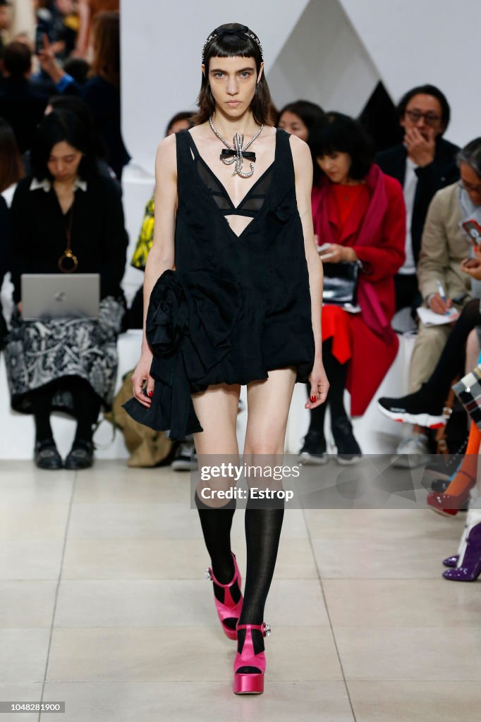 Miu Miu : Runway - Paris Fashion Week Womenswear Spring/Summer 2019