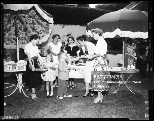 Marymount Mothers Club, 1 June 1952. Karen Hokanson;Mrs Robert Hoover;Mrs Pat O'Brien;Mrs William O'Connor;Mrs Richard Reed;Nancy Mohr;Bobby...