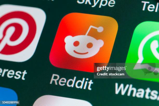 reddit, pinterest, whatsapp and other apple apps on iphone screen - reddit stock pictures, royalty-free photos & images