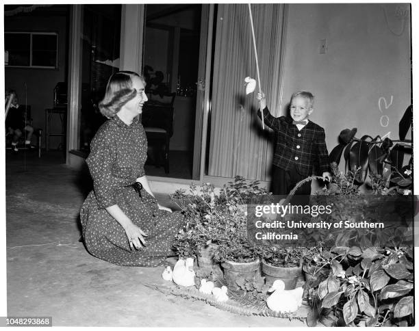 Annual doll fair of Children's Hospital, 27 October 1952. Mrs W.L Kortum;Kathee Stevens, 5 1/2;Julia Stevens, 3 1/2;Mrs R.W Stevens;Mrs Arnold J...