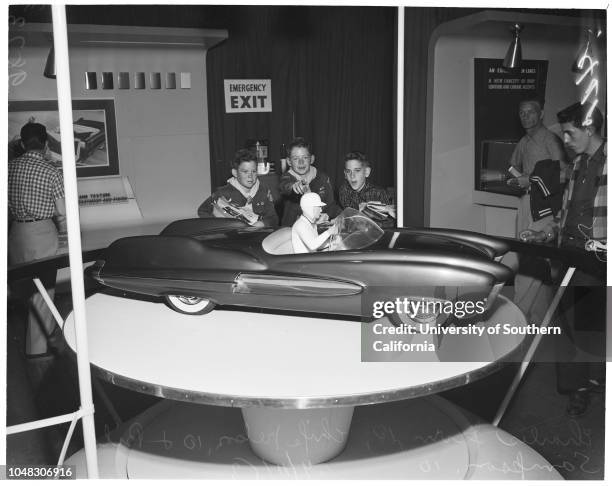 General Motors motorama, 11 April 1953. Mrs Bea King ;Nich Feles ;Gloria Marshall ;Marlene Barr .;Caption slip reads: 'Photographer: Paegel. Date: ....