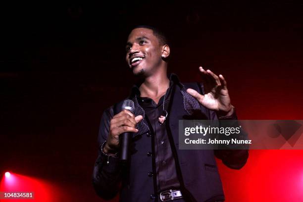 Trey Songz, along with Drake, rocked the crowd at a one-night-only celebration event for the launch of their SO KODAK campaign and the new EasyShare...