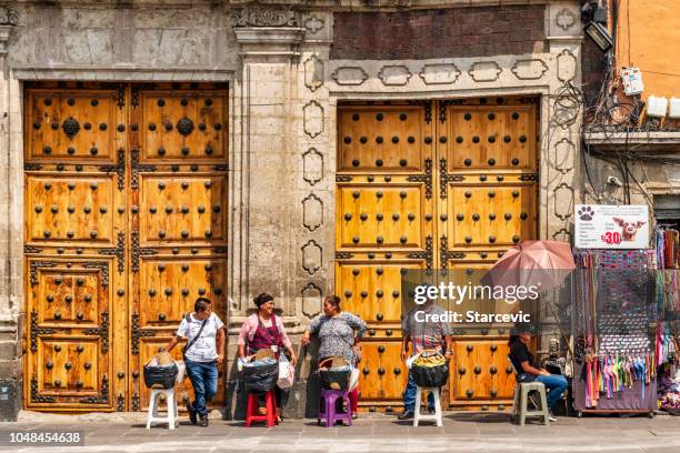 mexico city street scene - mexico city street vendors stock pictures, royalty-free photos & images