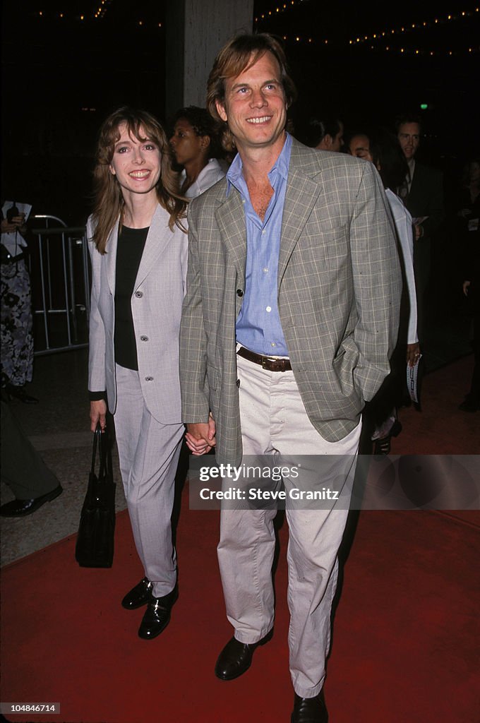Bill Paxton and wife Louise Newbury during "That Thing You Do!" Los