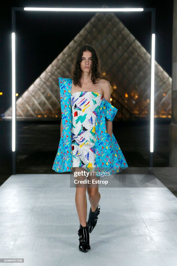 Louis Vuitton : Runway - Paris Fashion Week Womenswear Spring/Summer 2019