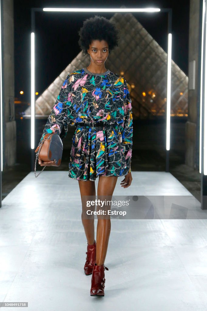 Louis Vuitton : Runway - Paris Fashion Week Womenswear Spring/Summer 2019