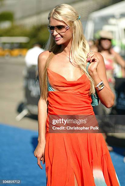 Paris Hilton during 2003 Teen Choice Awards - Arrivals at Universal AmphiTheater in Universal City, California, United States.