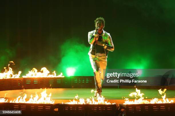 Post Malone performs onstage during the 2018 American Music Awards at Microsoft Theater on October 9, 2018 in Los Angeles, California.