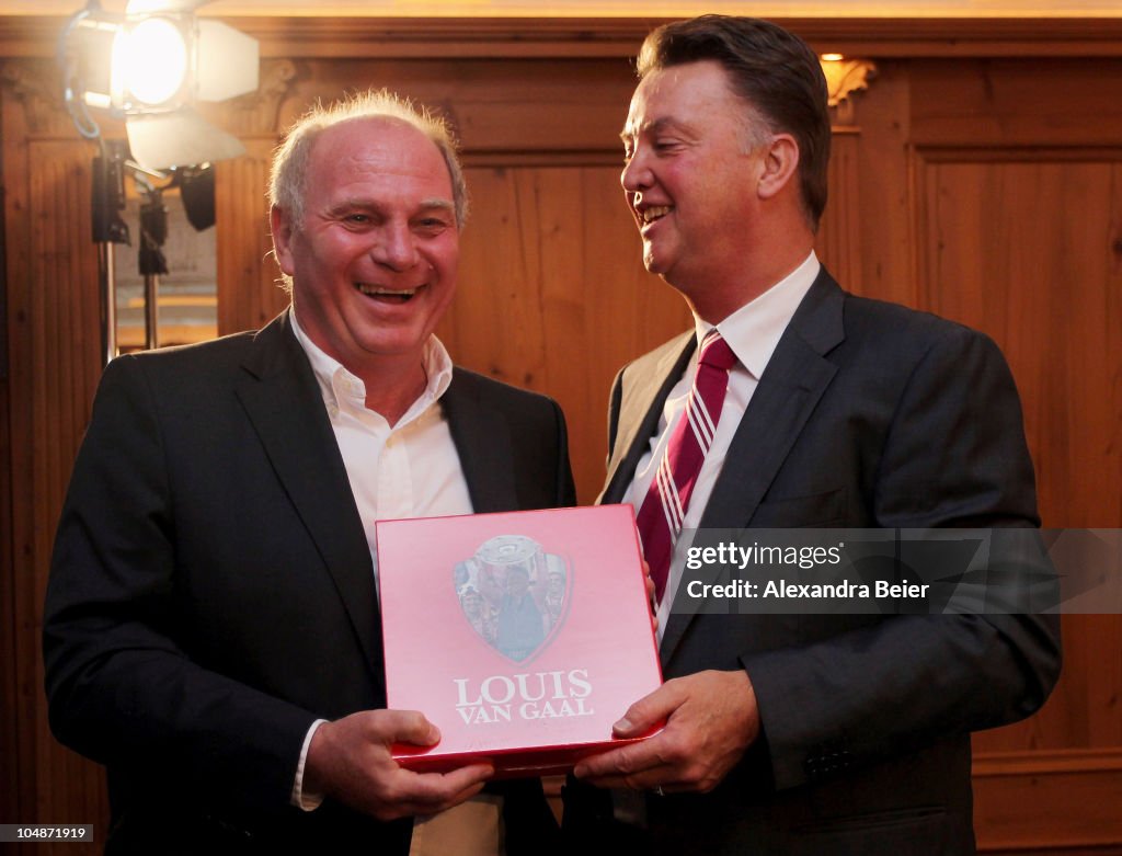 Louis Van Gaal - Book Presentation