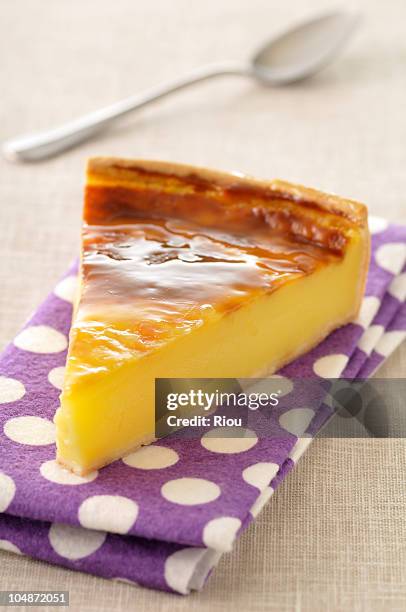 flan - flan stock pictures, royalty-free photos & images
