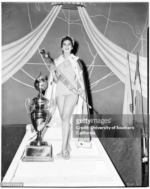 Miss Universe five finalists, 25 July 1958. Luz Marina Zuloaga ;Adalgisa Colombo ;Geri Hoo ;Eurlyne Howell ;Alcja Bobrowska .;Caption slip reads:...