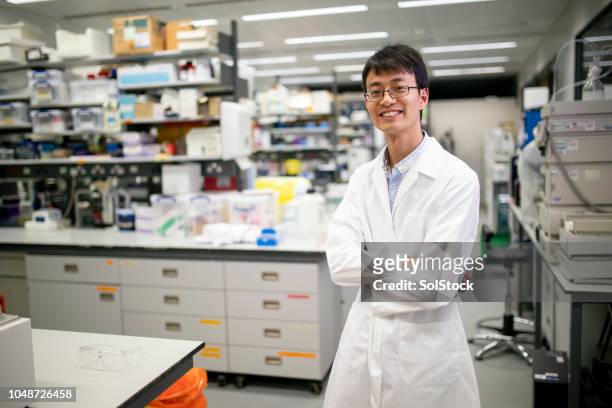 medical research scientist - portrait of teacher and student stock pictures, royalty-free photos & images