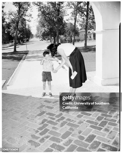 Kindergarten registration , 2 September 1952. Gary Fadden -- 5 years;Mrs Edgar Fadden;Keith Fadden -- 11 months;Donna Day -- 5 years;Mrs Francis...
