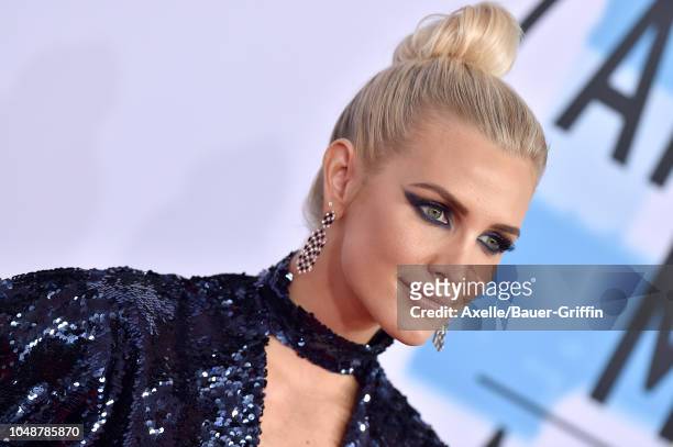 Ashlee Simpson attends the 2018 American Music Awards at Microsoft Theater on October 9, 2018 in Los Angeles, California.