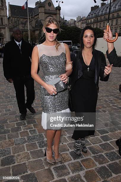 Alexandra Richards arrives for the Louis Vuitton Ready to Wear Spring/Summer 2011 show during Paris Fashion Week at Cour Carree du Louvre on October...