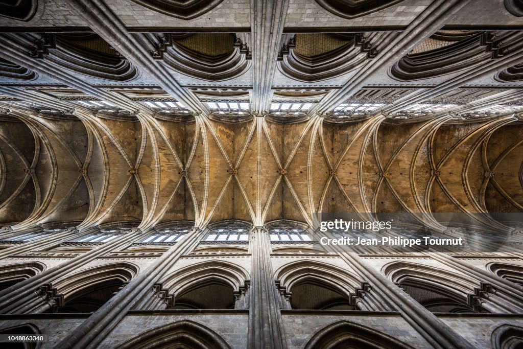Vertical view of the Ogive Vaulted Ceiling of the Gothic Style Cathedral of Rouen, Cathédrale Notre-Dame de l'Assomption de Rouen, Normandy, France