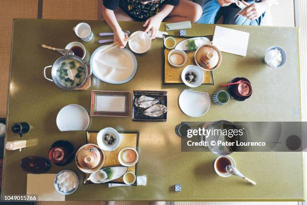 traditional japanese breakfast - misosuppe stock-fotos und bilder
