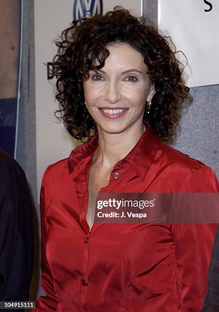 Mary Steenburgen during Toronto 2001 - Life of a House Press Conference at Press Conference in Toronto, Canada.