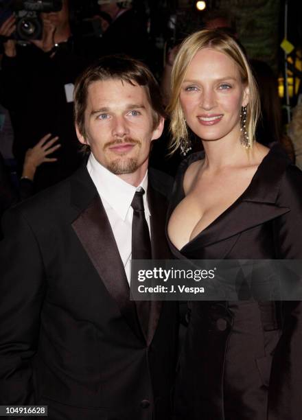 Ethan Hawke & Uma Thurman during 2002 Vanity Fair Oscar Party Hosted by Graydon Carter - Arrivals at Morton's Restaurant in Beverly Hills,...