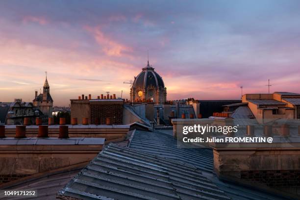 conciergerie & tribunal de commerce, paris - palais de justice paris imagens e fotografias de stock