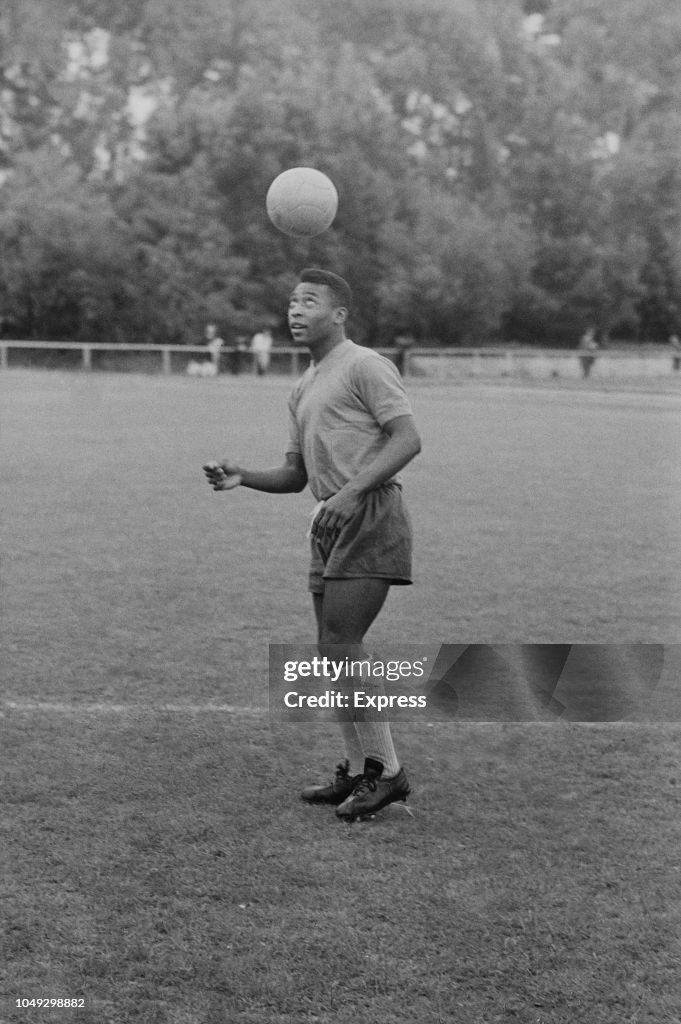 Pele In England