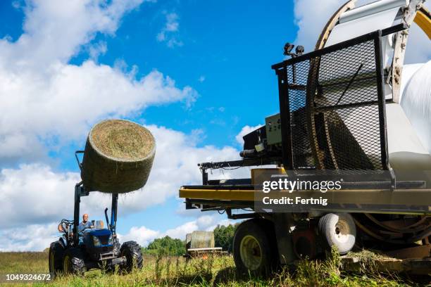 Hay Bale Rapper Bale Wrap Photos and Premium High Res Pictures - Getty Images