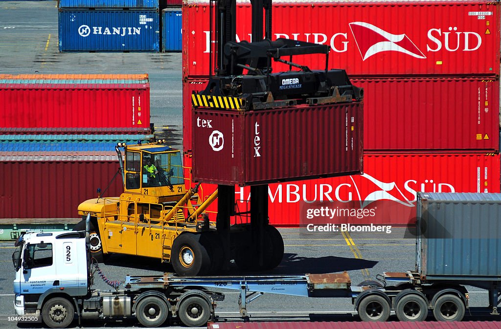 Dpw Container Perth A shipping container at the DP World Ltd. container berth is loaded ...