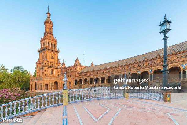 tower and colonnade, plaza de espana, seville - expo square pavillion stock pictures, royalty-free photos & images