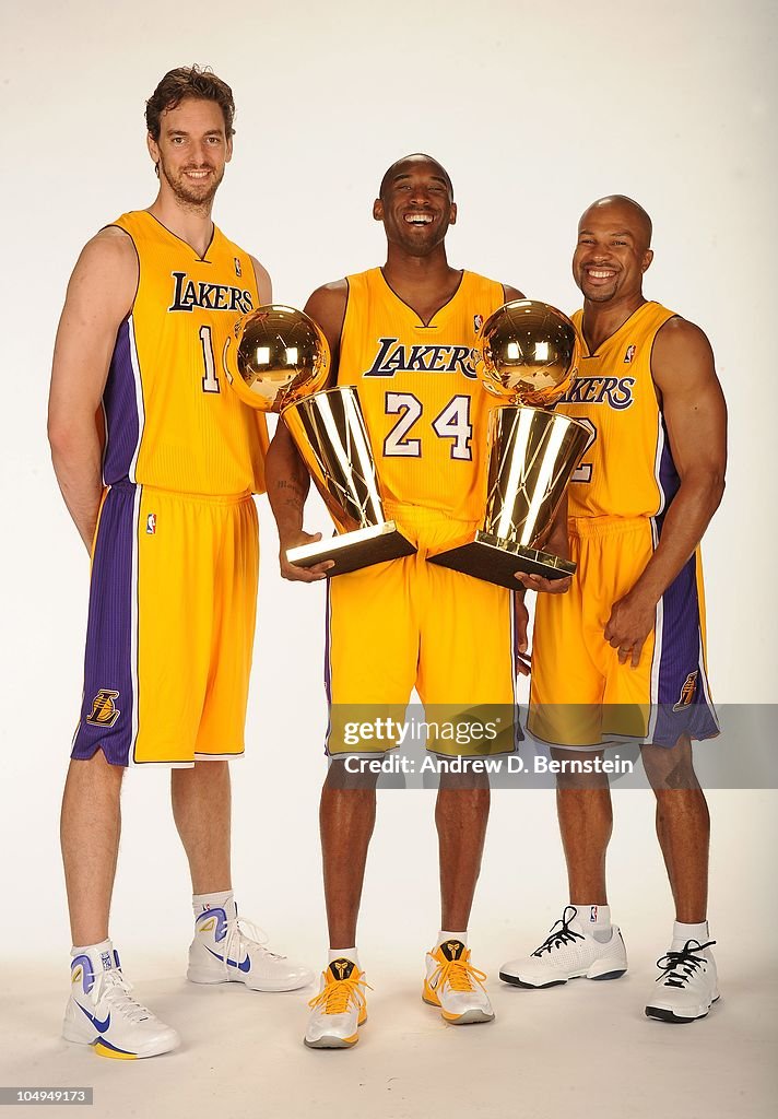 Pau Gasol, Kobe Bryant and Derek Fisher of the Los Angeles Lakers News  Photo - Getty Images