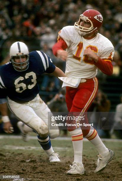 Quarterback Len Dawson of the Kansas City Chiefs throws a pass against the Baltimore Colts during an NFL football game November 30, 1975 at Memorial...