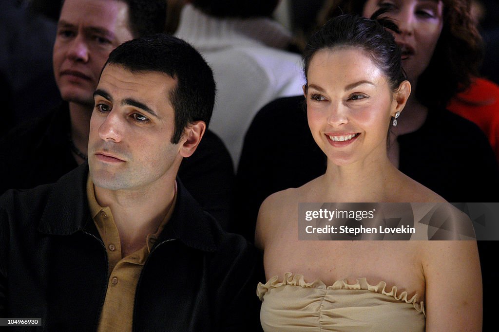 Olympus Fashion Week Fall 2004 - Tuleh - Front Row