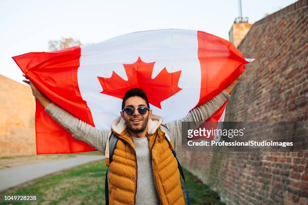 patriotismo - canadian flag - fotografias e filmes do acervo