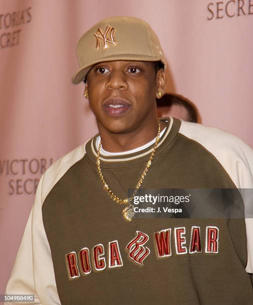 43 Rocawear Baseball Cap Stock Photos, High-Res Pictures, and Images -  Getty Images