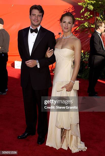 22 Us Emmys Jennifer Garner And Husband Arrive Stock Photos, High-Res